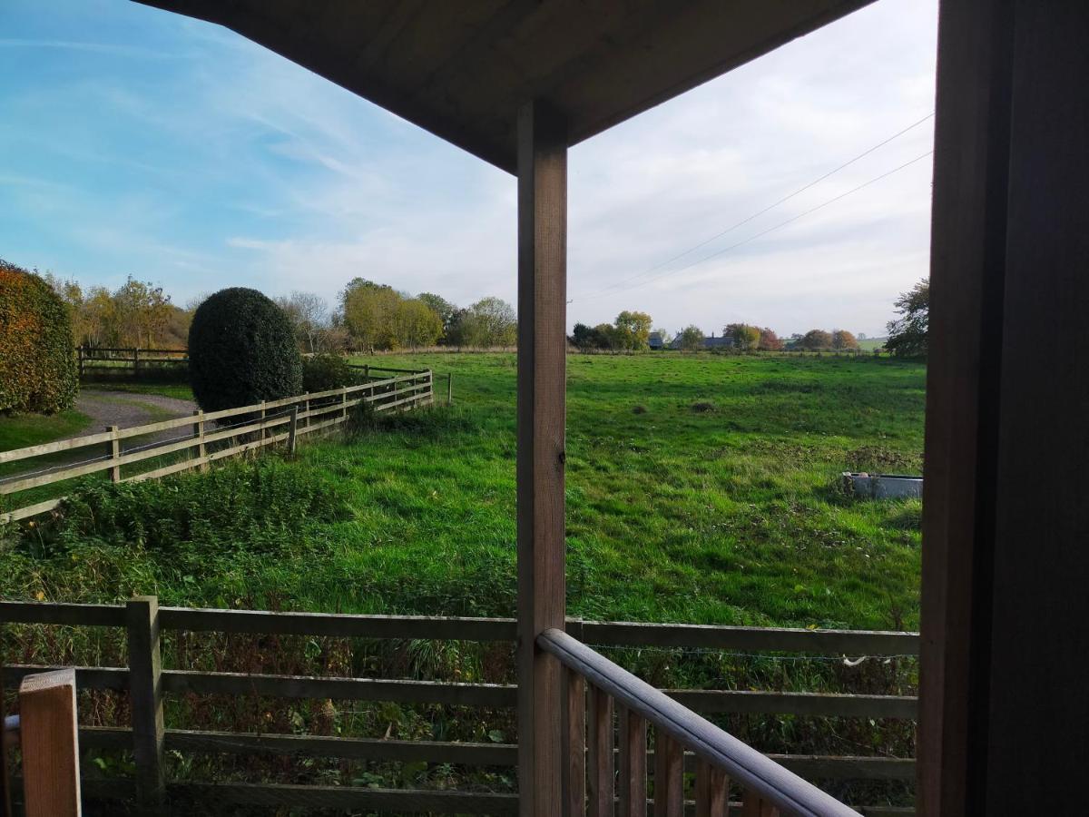 Lucker Mill Shepherds Huts エクステリア 写真