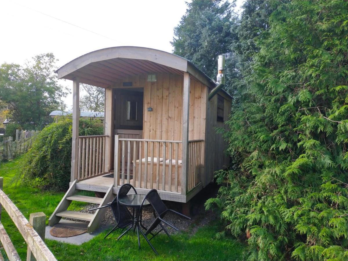 Lucker Mill Shepherds Huts エクステリア 写真