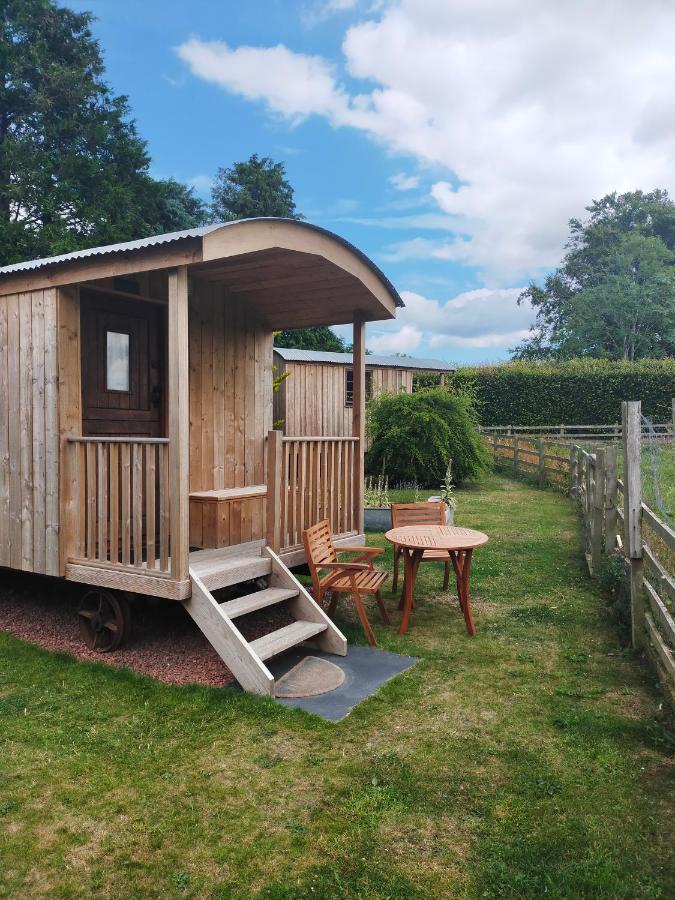 Lucker Mill Shepherds Huts エクステリア 写真