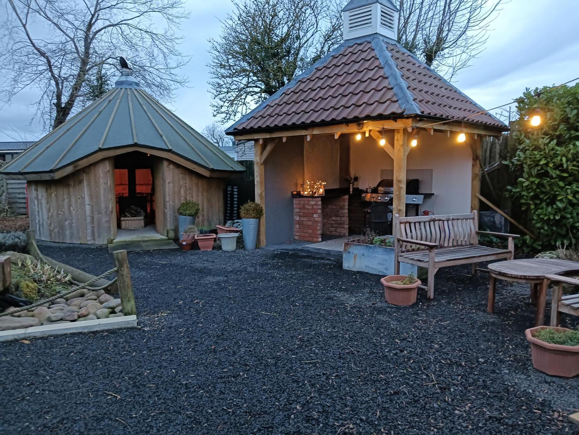 Lucker Mill Shepherds Huts エクステリア 写真